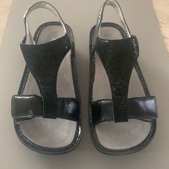 ALEGRIA  Black Sandals 10.5 - Picture 1 of 6